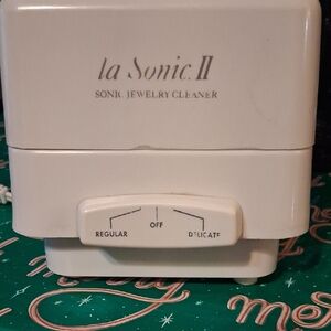 Jewelry Cleaner - White